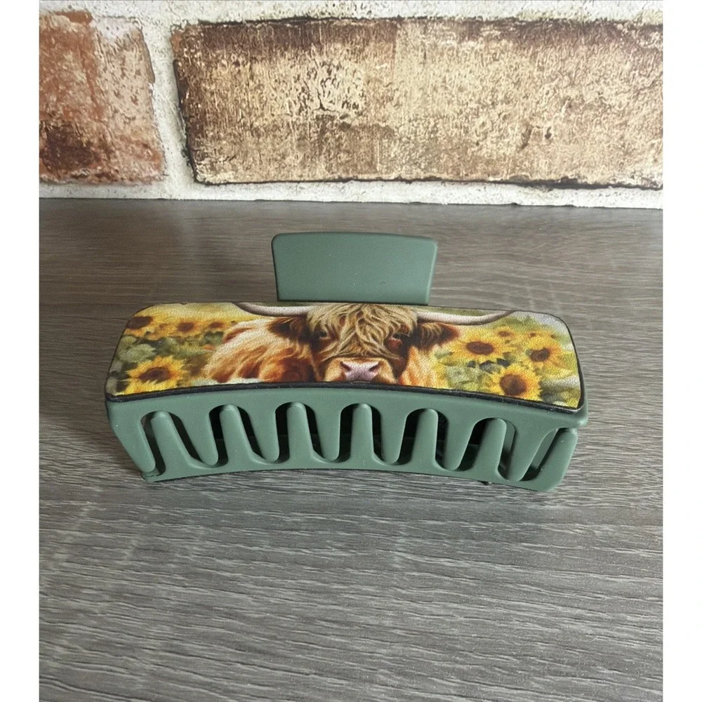 NEW Highland Cow Sunflower Large Claw Hair Clip Green Farmhouse Western